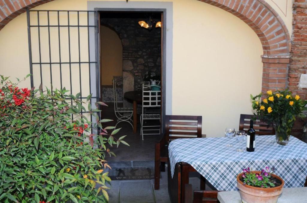 Villa Gradoni Monticelli Brusati Bagian luar foto